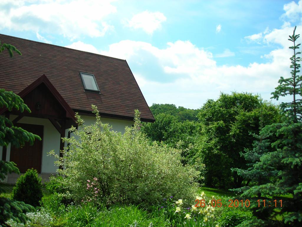 Dworek W Ogrodzie Kazimierz Dolny Exterior foto